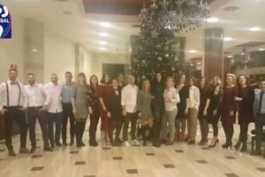 Urări de sărbători din partea handbalistelor de la CSM Bistriţa (VIDEO)