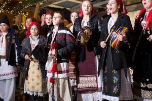 Colindele de Crăciun, parte a tradiţiilor românilor