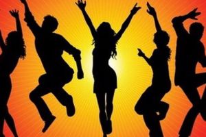 Explicaţia psihologului Andra Tănăsescu. Ca să fim sănătoşi trebuie doar să … dansăm!
