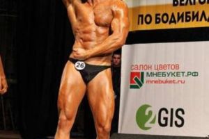 Viral pe WEB: Viaţa DUBLĂ a părintelui ortodox Maxim Pastukov. FOTO în articol