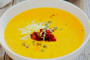 Spectacol live şi meniu special la Gala Cartofului de la Palatul Brukenthal din Avrig