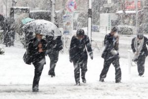 PROGNOZA METEO pentru perioada 25 decembrie - 7 ianuarie. Se anunţă NINSORI. Cum va fi vremea de Revelion
