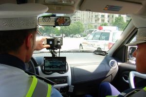 Acţiune a poliţiştilor Secţiei 2 Poliţie Bacău pe linia combaterii actelor de încălcare a normelor de ordine şi linişte publică