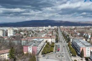 Consilierii locali ai Oneştiului vor aproba impozitele şI taxele locale pentru anul 2018