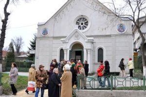 Biserica romano-catolică a fost pângărită