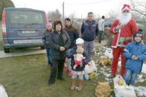 Sărbători mai frumoase: “De la oameni pentru oameni”