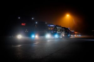 ”Camionul de Crăciun”, de 15 ani: 21 de TIR-uri cu cadouri ajung diseară în judeţ