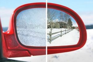 Trucuri pe care orice sofer trebuie sa le stie iarna. Cum sa dezgheti imediat oglinzile si usile cand e foarte frig