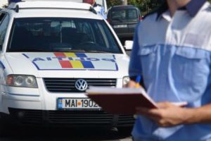 Ofiţeri de poliţie judiciară trimişi în judecată de DNA pentru că nu au dat amenzi rutiere