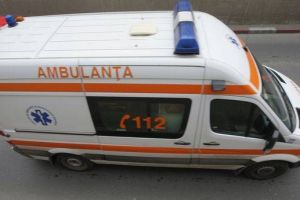 Oneşti: Un şofer beat a băgat un bărbat în spital