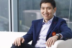 Azamat Zhangulov, VP KazMunayGas: „Ne bucurăm de obiceiurile care ne aduc împreună”