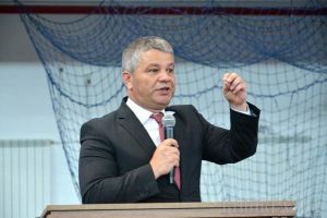 Legalizarea chiulului: Senatul Universităţii a aprobat reducerea normelor pentru şefii chiulangii