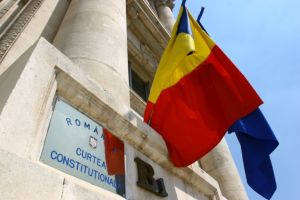 Liberalii contestă la CCR legile privind funcţionarea CSM, supraimpozitarea gazelor şi guvernanţa corporativă