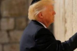 Noua staţie de cale ferată de lângă Zidul Plângerii va purta numele lui Trump