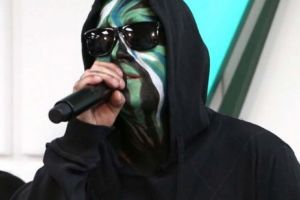 MISTERUL a luat sfârşit! Aceasta esta ADEVĂRATA FAȚĂ a lui Carla`s Dreams. Un cunoscut cântăreţ a spus TOTUL