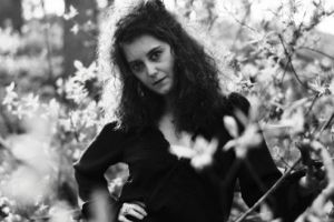 INTERVIU. Actriţa Kiss Bora caută esenţa lucrurilor: „Ca să ajungi la tine însuţi, trebuie să dărâmi mulţi pereţi”