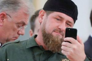 Facebook a blocat conturile liderului Ceceniei. Acesta este acuzat de încălcarea drepturilor omului 