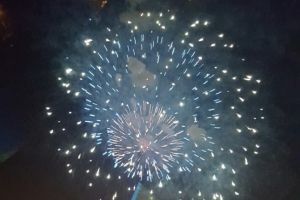 Se apropie Revelionul. Jocurile de artificii trebuie autorizate de Primarie si de ITM, IPJ si ISU