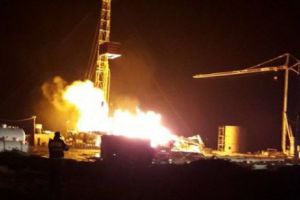 FOCUL nu poate fi OPRIT! Pericol MAJOR de EXPLOZIE la SONDA din Satu Mare