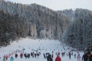 FPTR: Turiştii români au cheltuit în ţară aproximativ 15 milioane de euro în minivacanţa de Crăciun