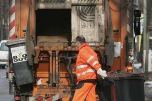 De la 1 octombrie 2017, Serviciul public de salubrizare al oraşului Cugir va fi gestionat de o firmă din Arad