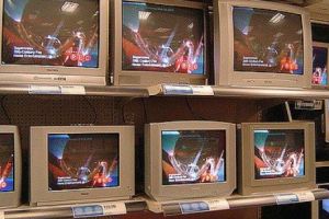 OMORÂT de televizoare. RISCURILE din supermarketuri
