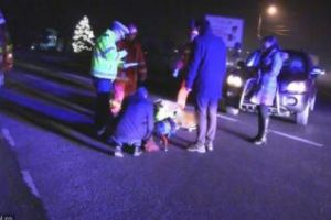 CLUJ: Biciclist rănit grav la Dej. Un şofer neatent nu i-a acordat prioritate VIDEO