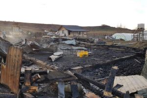 Pompierii au intervenit la 17 incendii, în interval de patru zile