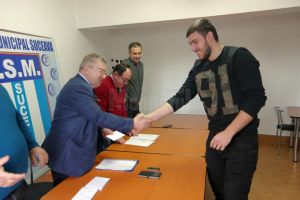 Canotorul Cosmin Pascari este pentru al patrulea an consecutiv cel mai bun sportiv al CSM Suceava