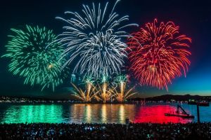 Ce trebuie să faci de REVELION pentru a-ţi merge bine TOT ANUL