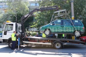 In atentia soferilor: Primaria Municipiului Constanta a achizitionat o autospeciala care va ridica autoturismele parcate neregulamentar