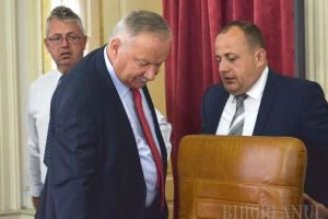Majoritate pierdută: Izgonirea Anei Maria Tiron de către Ioan Mang a făcut din coaliţia PSD-UDMR-ALDE egala PNL