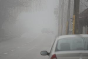 Atenţie cum circulaţi pe timp de ceaţă
