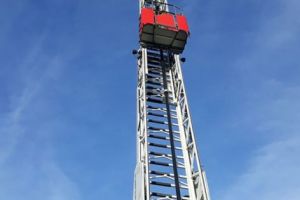 Cum arată noua autoscară a pompierilor