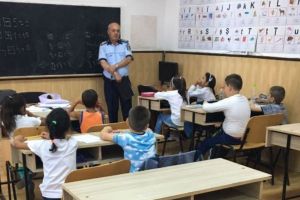 SIGURANŢA ÎN ŞCOLI, ÎN PERMANENŢĂ ÎN ATENŢIA POLIŢIŞTILOR