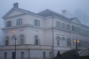 Ce se întâmplă în aceste zile la Castelul Regal de la Săvîrşin? Imagini tulburătoare 