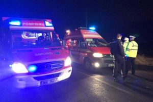 Accident rutier la Hălchiu, urmat de un scandal. O persoană a fost reţinută