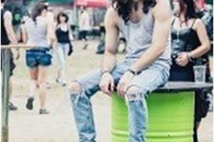 TABLETA  DE  VINERI – Mihai  Robert LUNGU – Iluzia unităţii