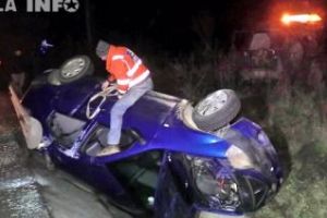 Accident pe un drum dijn Cluj. Un şofer a scăpat ca prin minune, după ce s-a răsturnat cu maşina VIDEO