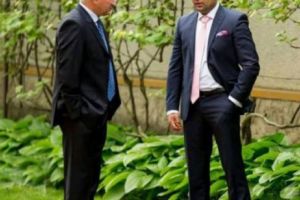 Bărbatul din Satu Mare, care şi-a ucis părinţii şi bunica, vrea în libertate.  Motivul este incredibil