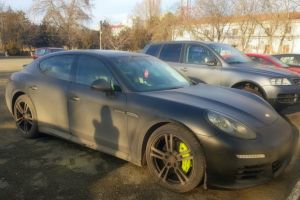 Autoturism, furat din Marea Britanie, descoperit la Constanta 