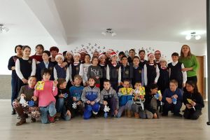 Voluntariat Mesagerii Crăciunului pentru copiii de la Centrul Şcolar de Educaţie Incluzivă ...