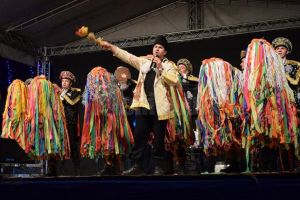 Spectacol extraordinar al măştilor şi al obiceiurilor tradiţionale, la Fălticeni