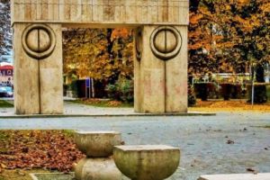 Primăria Târgu Jiu a DECIS: 15 căsătorii se vor ţine la Poarta Sărutului