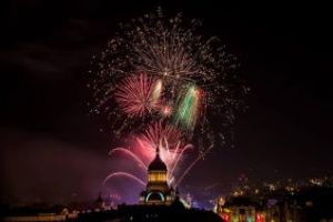 Cluj-Napoca: Programul Revelionului 2018. Foc de artificii şi concerte în Piaţa Unirii