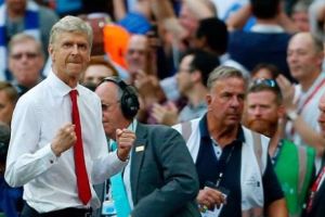 Arsene Wenger a intrat în ISTORIE. Antrenorul lui Arsenal Londra a egalat un RECORD INCREDIBIL