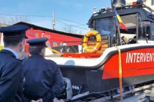 Premieră. ISU Dobrogea, dotat cu şalupă de intervenţie în caz de urgenţă nucleară şi chimică