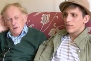 Fotomodelul gay din România care a ȘOCAT lumea: Și-a părăsit iubitul, fost preot, pentru un om de afaceri din Spania