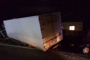 Accident între Vâlcea şi Sibiu. Un şofer a murit carbonizat