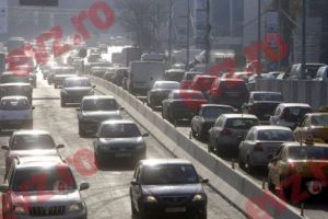 A început NEBUNIA de Anul Nou de pe ȘOSELE! Aglomeraţie MARE pe drumul spre munte 